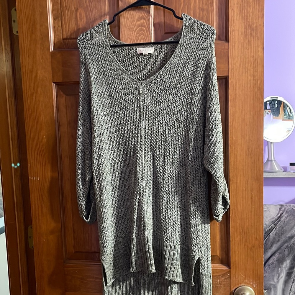 Light Knit Sweater